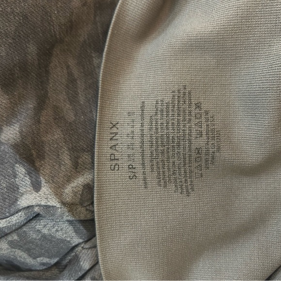 Camouflage SPANX Leggings - Picture 3 of 3